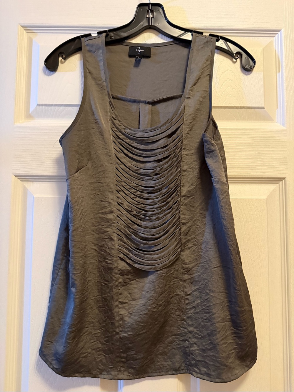 Aqua Green woman’s small Sleeveless Ruffled Front Top